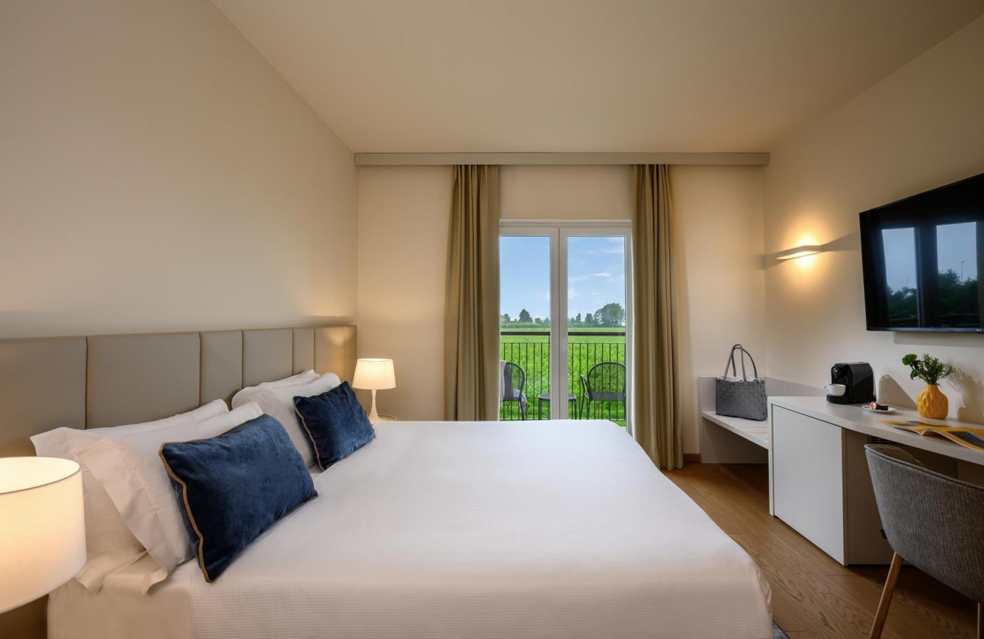 Leonardo Hotel Lago Di Garda - Wellness And Spa Lazise Ngoại thất bức ảnh