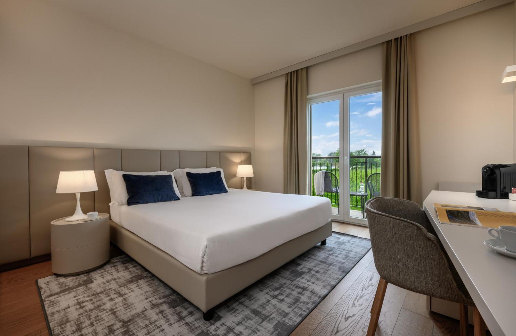 Leonardo Hotel Lago Di Garda - Wellness And Spa Lazise Ngoại thất bức ảnh